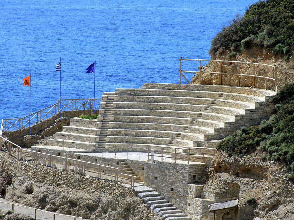 Beautiful Villa In Agia Galini  Bagian luar foto